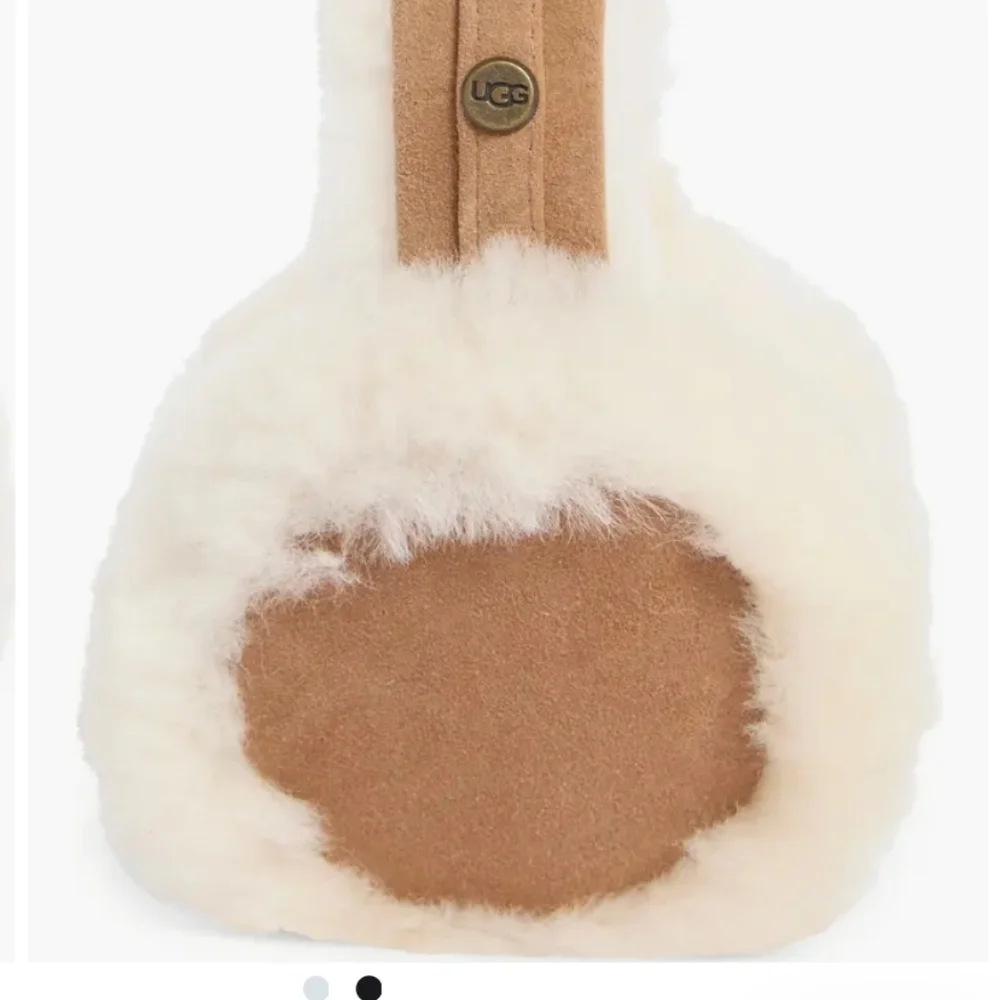 BNIB NWT UGG Women's Water Resistant Sheepskin Earmuffs with Embroidered Logo - Picture 13 of 16